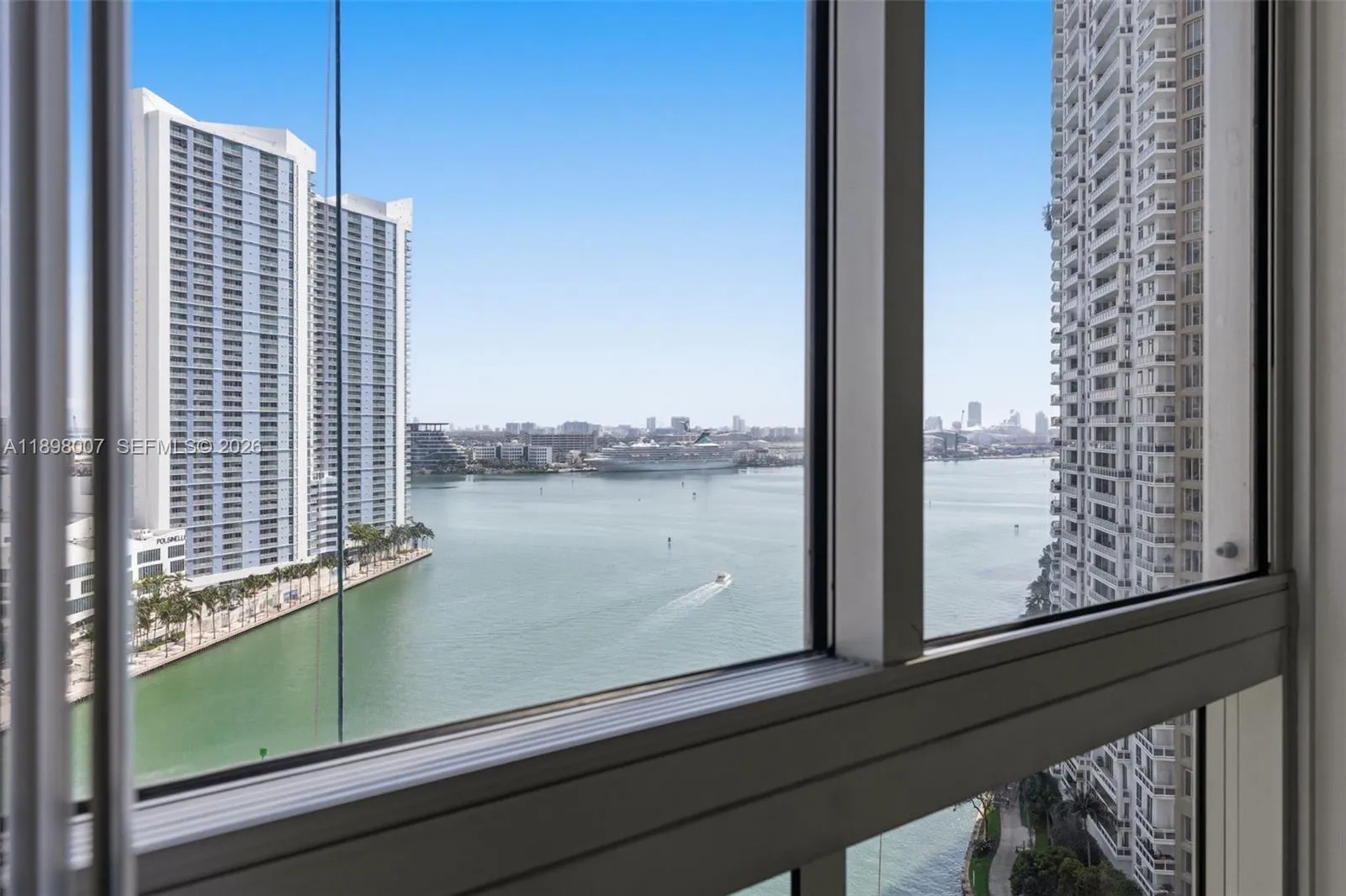 465 Brickell Ave 1602, Miami, Florida 33131, Miami, Florida 33131, 2 Bedrooms Bedrooms, ,2 BathroomsBathrooms,Residential,For Sale,465 Brickell Ave 1602, Miami, Florida 33131,A11898007