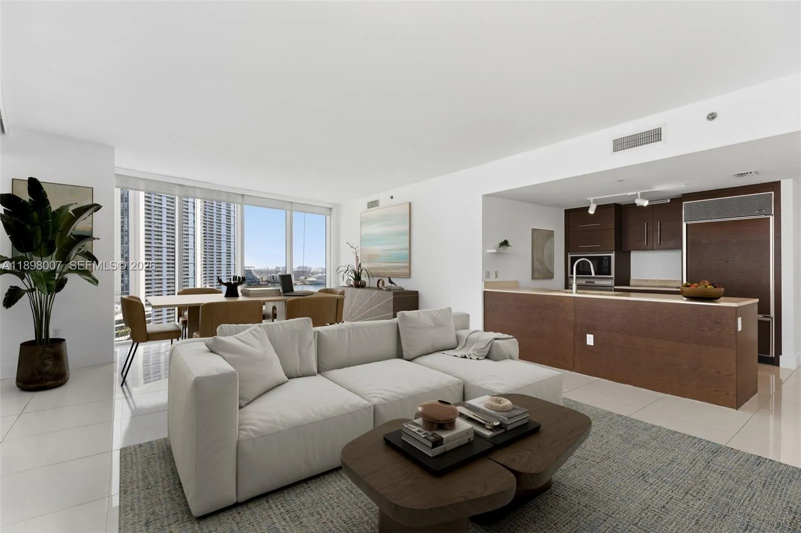 465 Brickell Ave 1602, Miami, Florida 33131, Miami, Florida 33131, 2 Bedrooms Bedrooms, ,2 BathroomsBathrooms,Residential,For Sale,465 Brickell Ave 1602, Miami, Florida 33131,A11898007