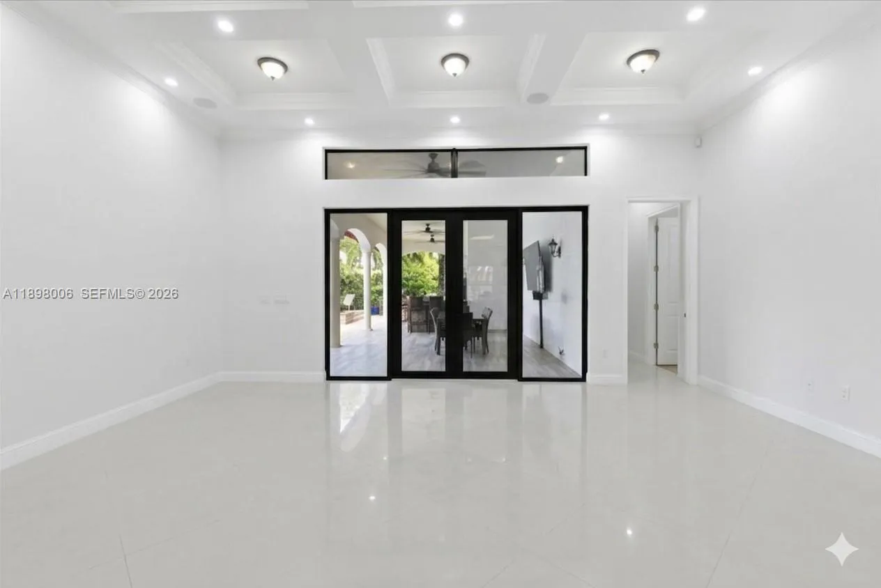 10181 Nw 131st St, Hialeah Gardens, Florida 33018, Hialeah Gardens, Florida 33018, 5 Bedrooms Bedrooms, ,4 BathroomsBathrooms,Residential,For Sale,10181 Nw 131st St, Hialeah Gardens, Florida 33018,A11898006