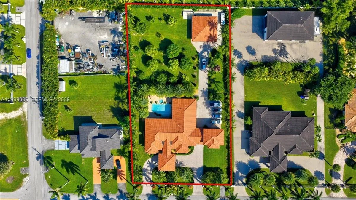 10181 Nw 131st St, Hialeah Gardens, Florida 33018, Hialeah Gardens, Florida 33018, 5 Bedrooms Bedrooms, ,4 BathroomsBathrooms,Residential,For Sale,10181 Nw 131st St, Hialeah Gardens, Florida 33018,A11898006