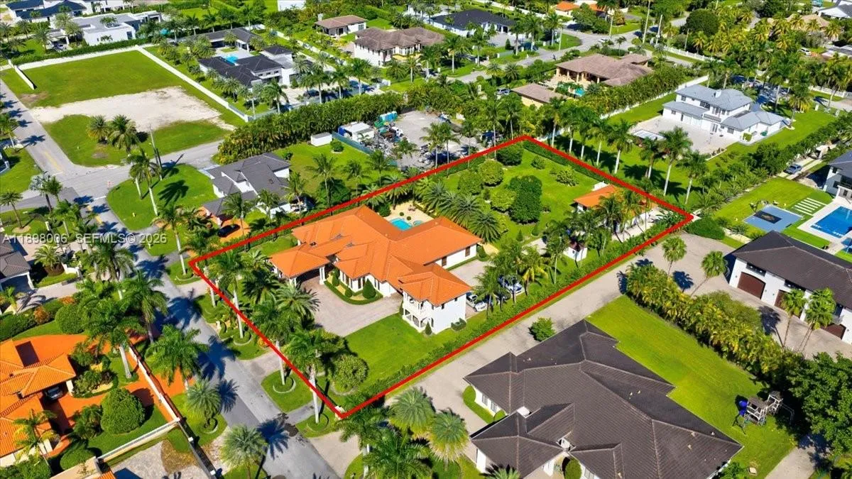 10181 Nw 131st St, Hialeah Gardens, Florida 33018, Hialeah Gardens, Florida 33018, 5 Bedrooms Bedrooms, ,4 BathroomsBathrooms,Residential,For Sale,10181 Nw 131st St, Hialeah Gardens, Florida 33018,A11898006