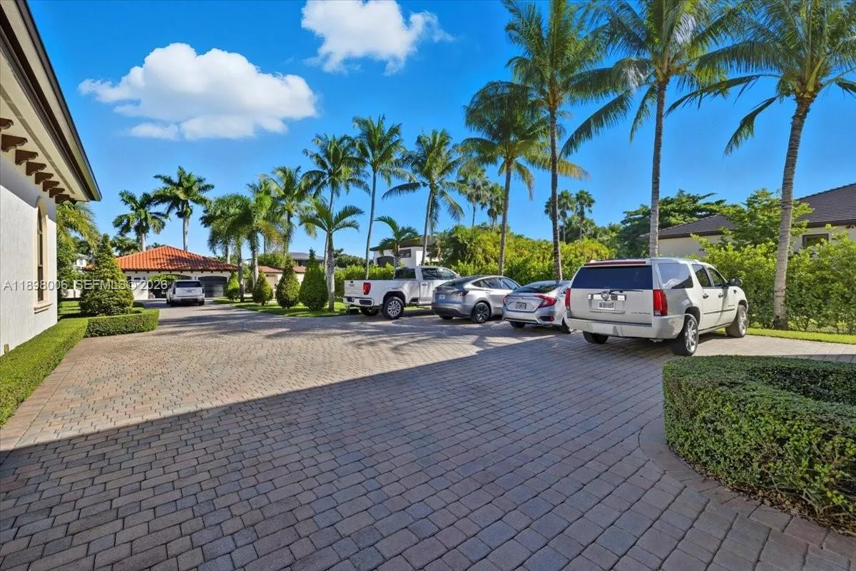 10181 Nw 131st St, Hialeah Gardens, Florida 33018, Hialeah Gardens, Florida 33018, 5 Bedrooms Bedrooms, ,4 BathroomsBathrooms,Residential,For Sale,10181 Nw 131st St, Hialeah Gardens, Florida 33018,A11898006