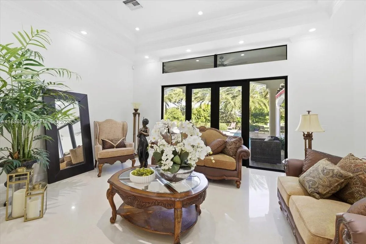 10181 Nw 131st St, Hialeah Gardens, Florida 33018, Hialeah Gardens, Florida 33018, 5 Bedrooms Bedrooms, ,4 BathroomsBathrooms,Residential,For Sale,10181 Nw 131st St, Hialeah Gardens, Florida 33018,A11898006