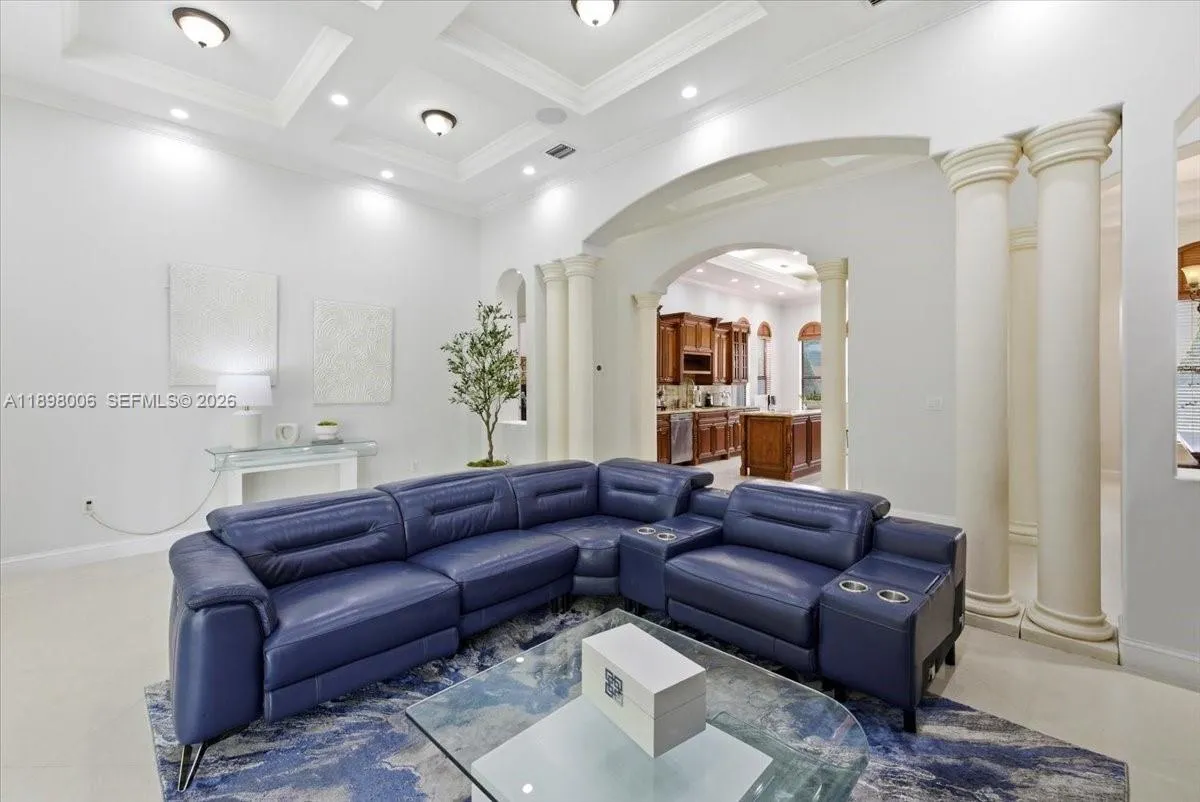 10181 Nw 131st St, Hialeah Gardens, Florida 33018, Hialeah Gardens, Florida 33018, 5 Bedrooms Bedrooms, ,4 BathroomsBathrooms,Residential,For Sale,10181 Nw 131st St, Hialeah Gardens, Florida 33018,A11898006