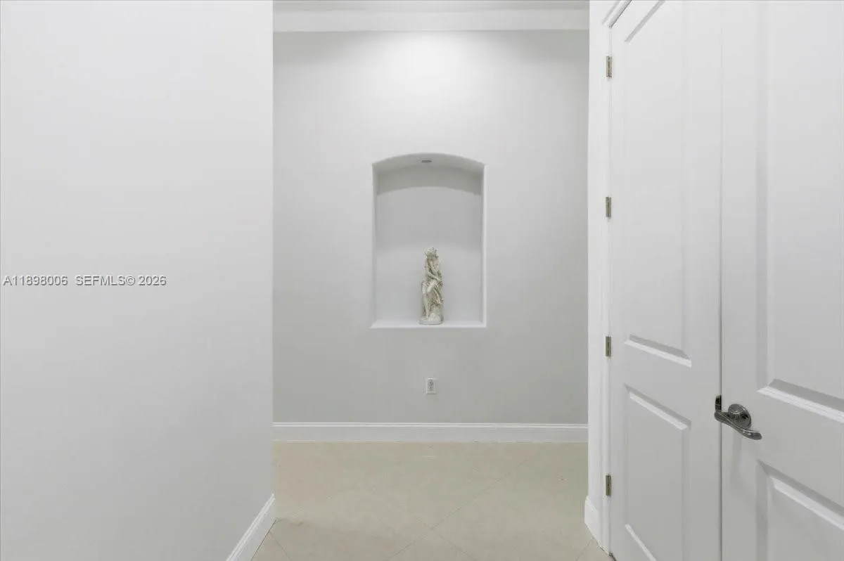 10181 Nw 131st St, Hialeah Gardens, Florida 33018, Hialeah Gardens, Florida 33018, 5 Bedrooms Bedrooms, ,4 BathroomsBathrooms,Residential,For Sale,10181 Nw 131st St, Hialeah Gardens, Florida 33018,A11898006