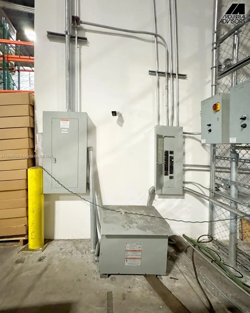 6725 Nw 36th St, Miami, Florida 33166, Miami, Florida 33166, ,Commercial Lease,For Rent,6725 Nw 36th St, Miami, Florida 33166,A11898239