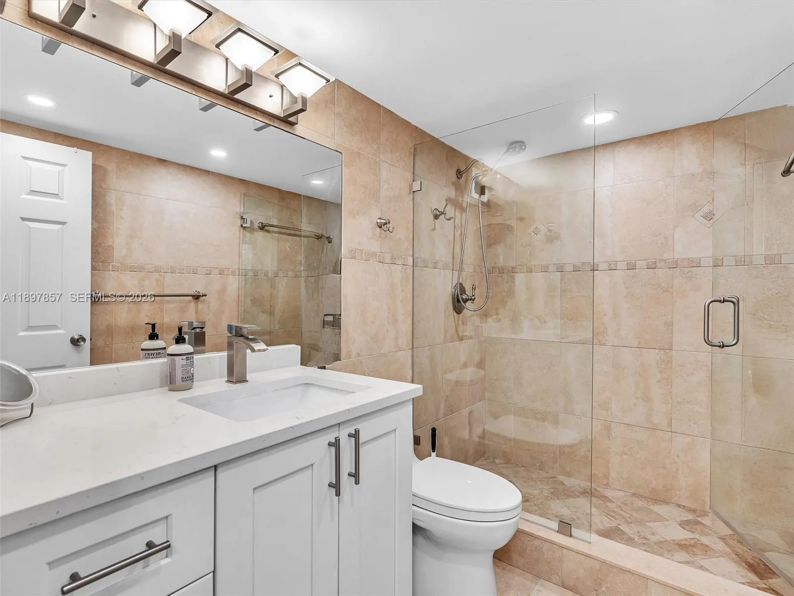 2nd Full Bathroom