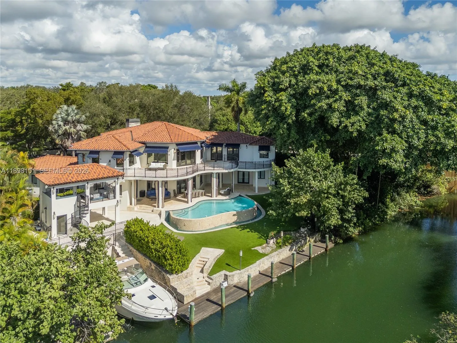 6700 Granada Blvd, Coral Gables, Florida 33146, Coral Gables, Florida 33146, 5 Bedrooms Bedrooms, ,6 BathroomsBathrooms,Residential,For Sale,6700 Granada Blvd, Coral Gables, Florida 33146,A11898151