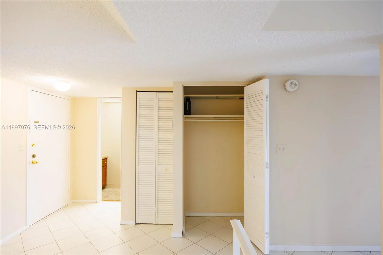 3760 Inverrary Dr 3d, Lauderhill, Florida 33319, Lauderhill, Florida 33319, 1 Bedroom Bedrooms, ,1 BathroomBathrooms,Residential,For Sale,3760 Inverrary Dr 3d, Lauderhill, Florida 33319,A11897076