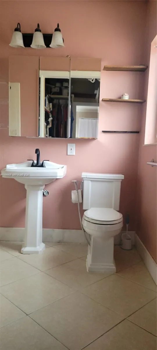 South Miami, Florida 33143, 4 Bedrooms Bedrooms, ,3 BathroomsBathrooms,Residential Lease,For Rent,A11898605