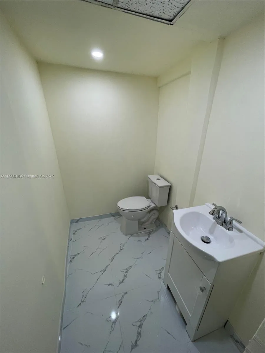 10824 Nw 7th Ave, Miami, Florida 33168, Miami, Florida 33168, ,Commercial Lease,For Rent,10824 Nw 7th Ave, Miami, Florida 33168,A11898645