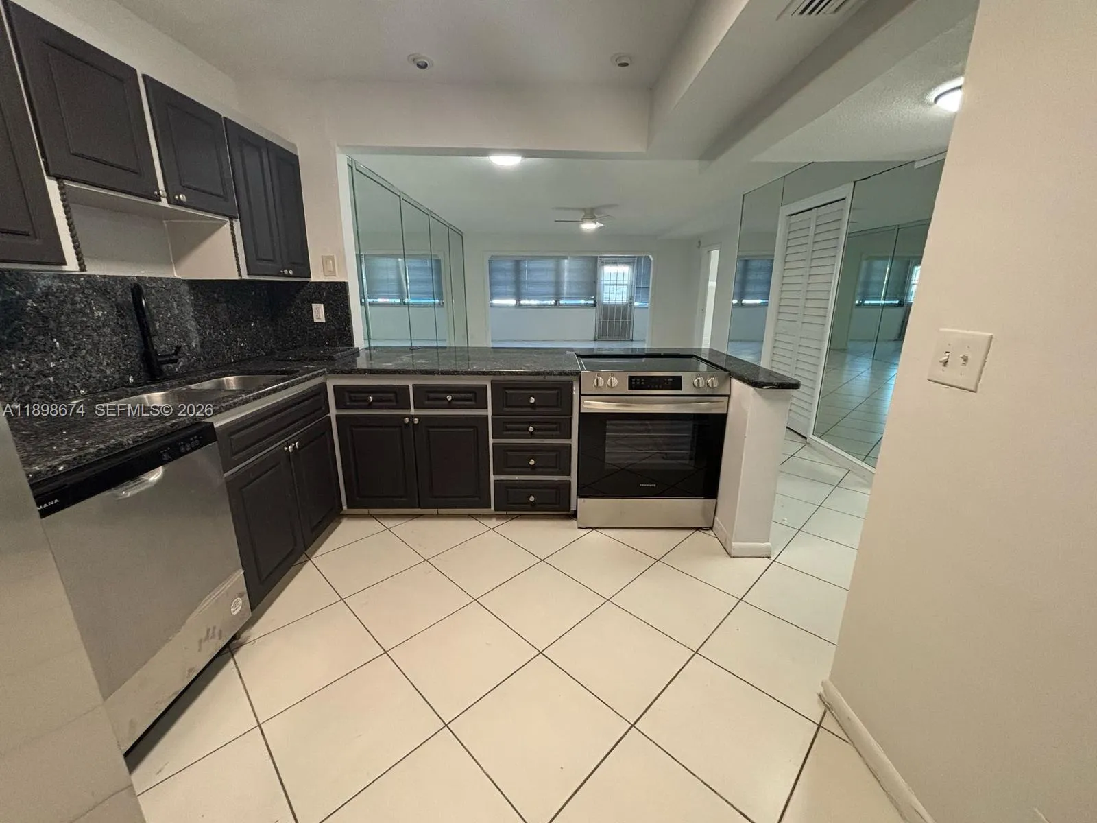 215 Se 3rd Ave 107a, Hallandale Beach, Florida 330, Hallandale Beach, Florida 33009, 2 Bedrooms Bedrooms, ,2 BathroomsBathrooms,Residential Lease,For Rent,215 Se 3rd Ave 107a, Hallandale Beach, Florida 330,A11898674