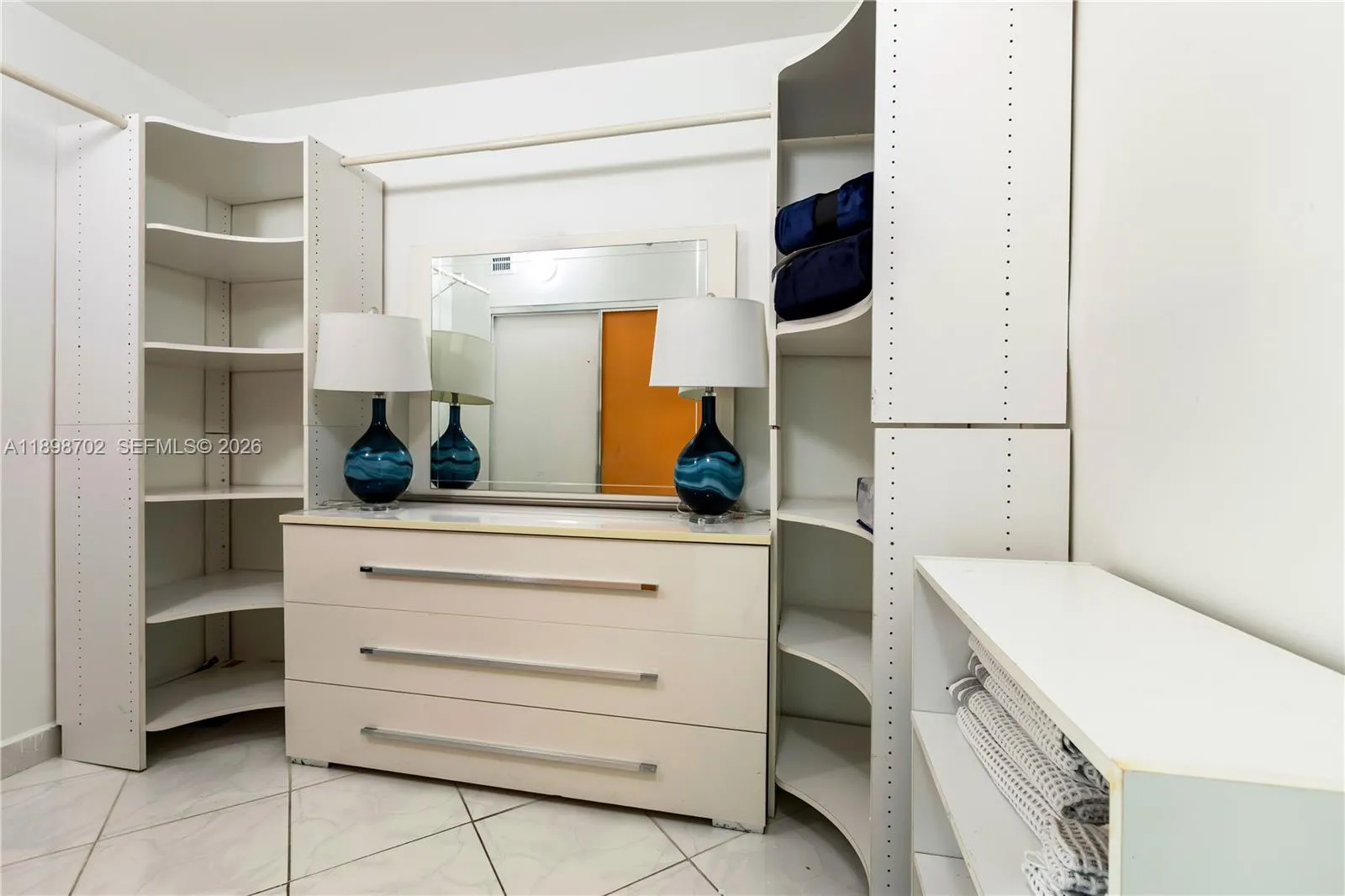Sunny Isles Beach, Florida 33160, 2 Bedrooms Bedrooms, ,2 BathroomsBathrooms,Residential Lease,For Rent,A11898702