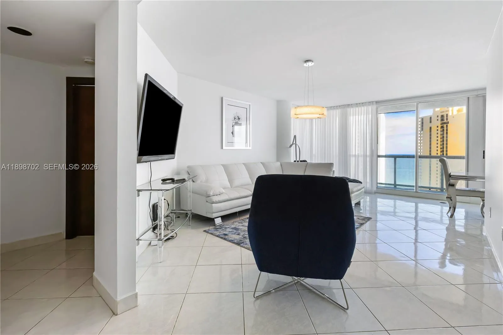 Sunny Isles Beach, Florida 33160, 2 Bedrooms Bedrooms, ,2 BathroomsBathrooms,Residential Lease,For Rent,A11898702