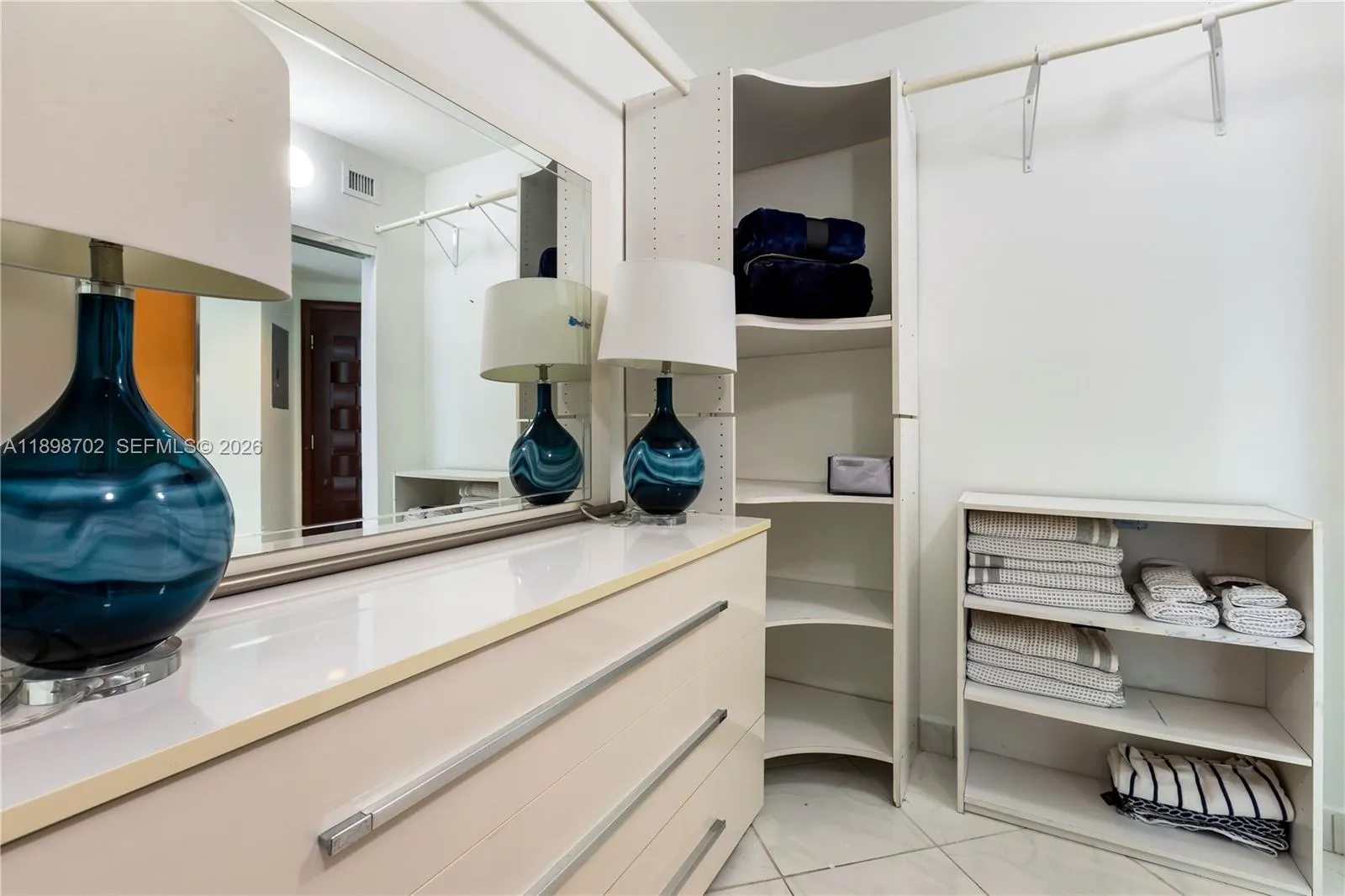 Sunny Isles Beach, Florida 33160, 2 Bedrooms Bedrooms, ,2 BathroomsBathrooms,Residential Lease,For Rent,A11898702