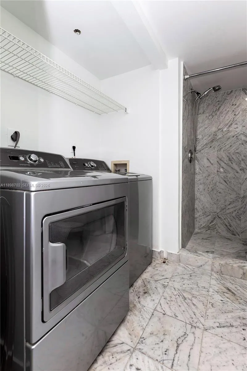 Sunny Isles Beach, Florida 33160, 2 Bedrooms Bedrooms, ,2 BathroomsBathrooms,Residential Lease,For Rent,A11898702