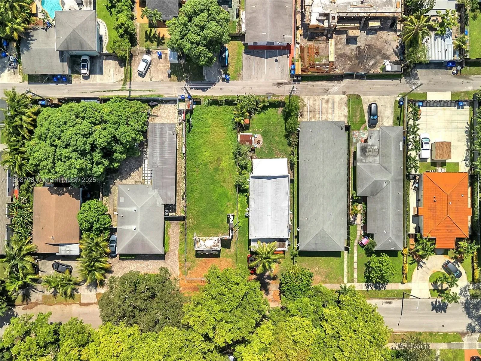 1932 Dewey St, Hollywood, Florida 33020, Hollywood, Florida 33020, ,Residential Income,For Sale,1932 Dewey St, Hollywood, Florida 33020,A11898798