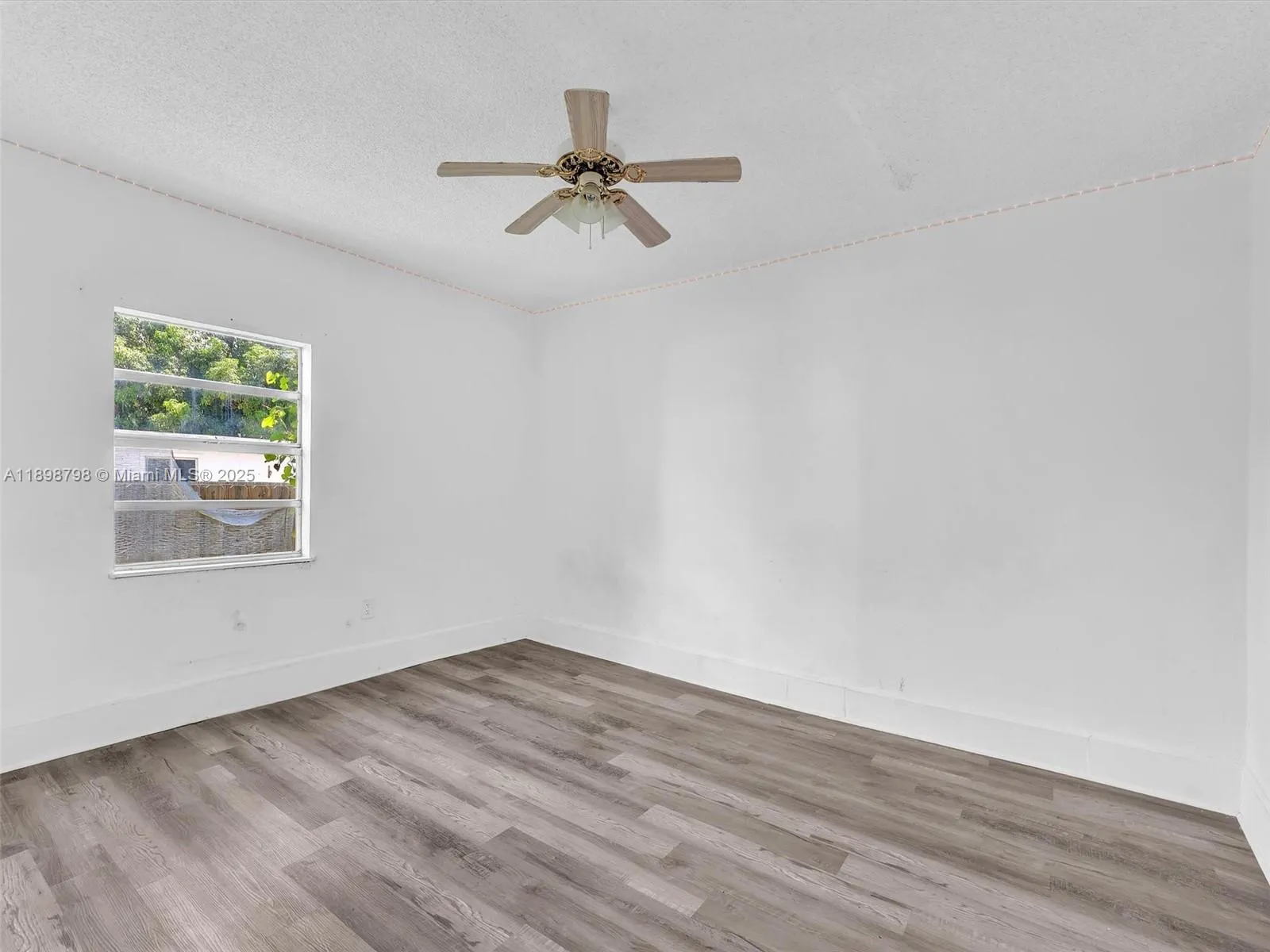 1932 Dewey St, Hollywood, Florida 33020, Hollywood, Florida 33020, ,Residential Income,For Sale,1932 Dewey St, Hollywood, Florida 33020,A11898798