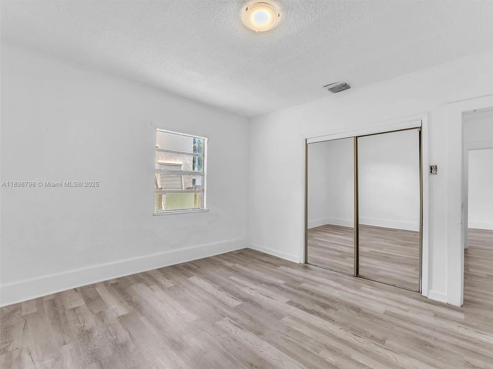 1932 Dewey St, Hollywood, Florida 33020, Hollywood, Florida 33020, ,Residential Income,For Sale,1932 Dewey St, Hollywood, Florida 33020,A11898798