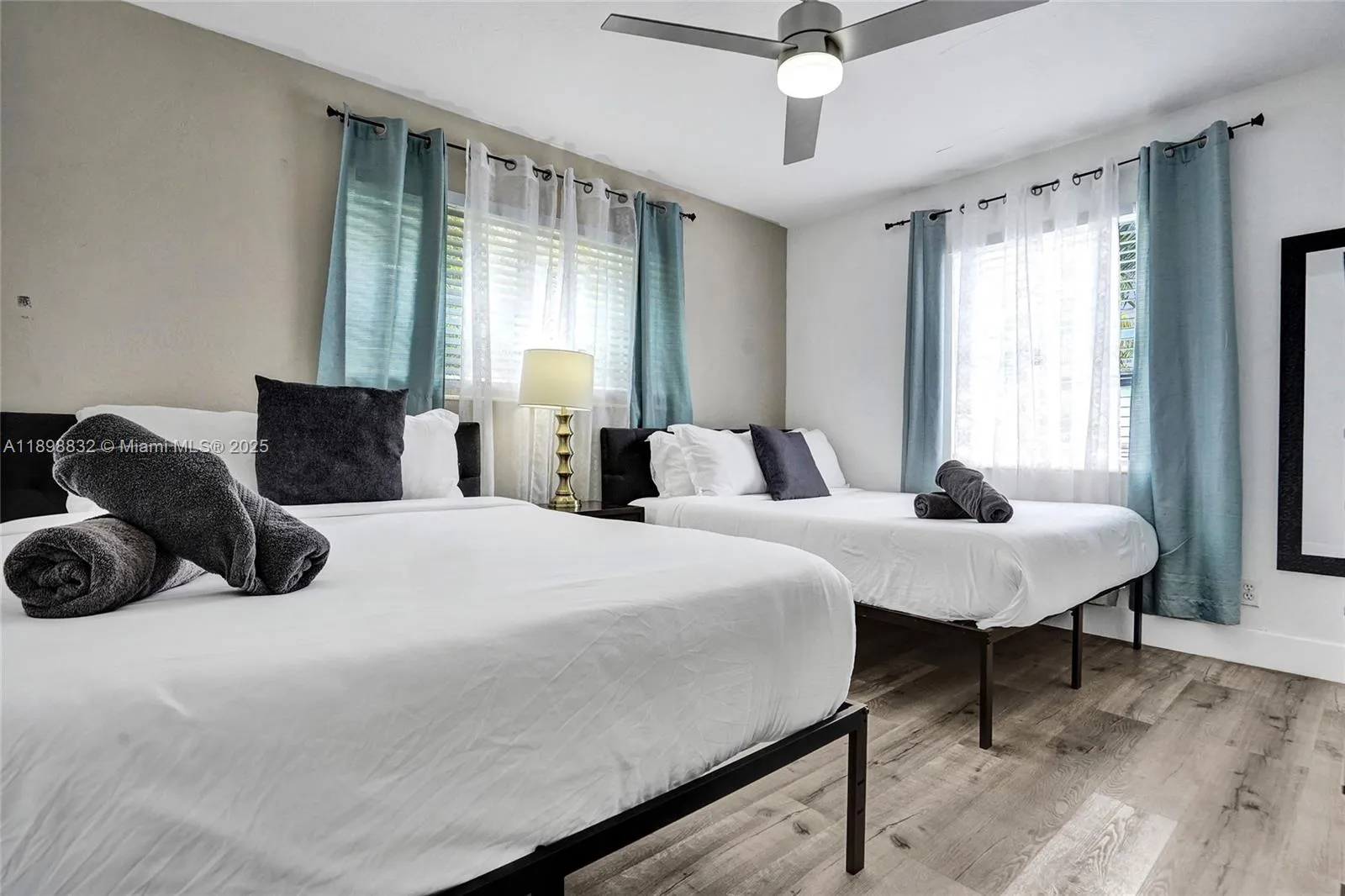 1124 Ne 6th St, Hallandale Beach, Florida 33009, Hallandale Beach, Florida 33009, 3 Bedrooms Bedrooms, ,2 BathroomsBathrooms,Residential,For Sale,1124 Ne 6th St, Hallandale Beach, Florida 33009,A11898832