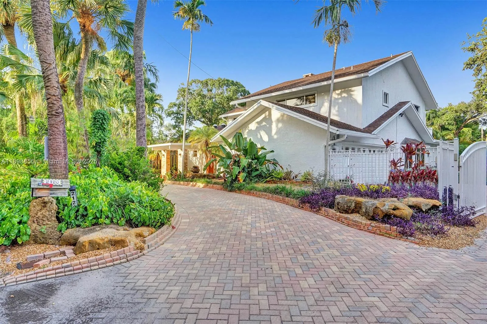 2120 Sw 28th Way, Fort Lauderdale, Florida 33312, Fort Lauderdale, Florida 33312, 5 Bedrooms Bedrooms, ,3 BathroomsBathrooms,Residential Lease,For Rent,2120 Sw 28th Way, Fort Lauderdale, Florida 33312,A11898855