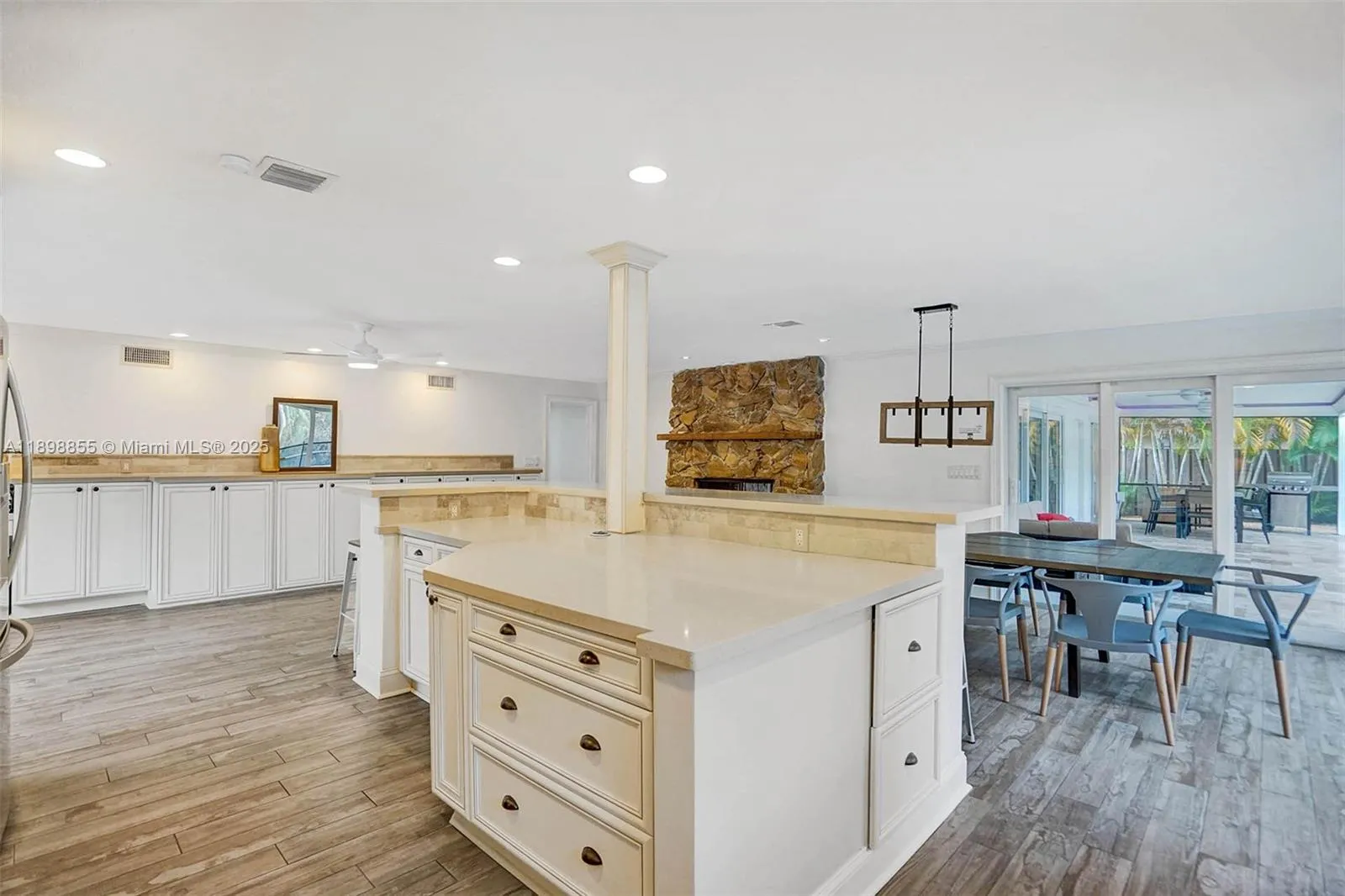 2120 Sw 28th Way, Fort Lauderdale, Florida 33312, Fort Lauderdale, Florida 33312, 5 Bedrooms Bedrooms, ,3 BathroomsBathrooms,Residential Lease,For Rent,2120 Sw 28th Way, Fort Lauderdale, Florida 33312,A11898855