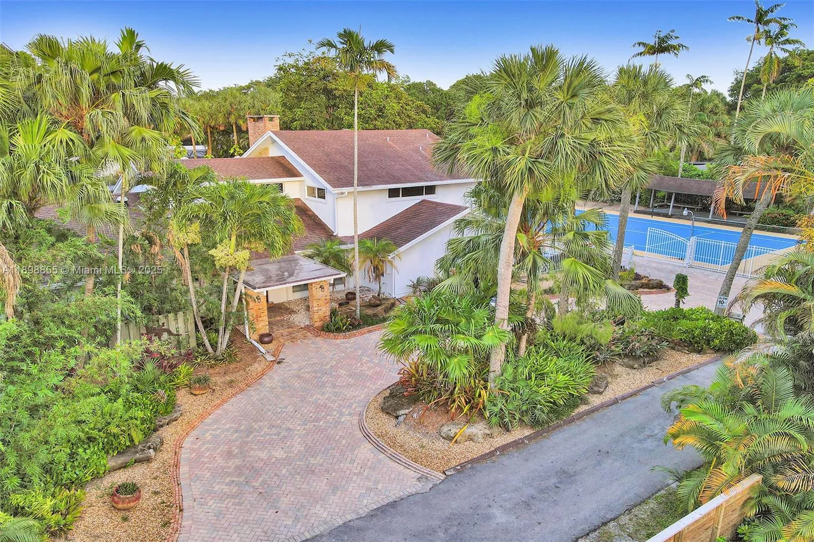 2120 Sw 28th Way, Fort Lauderdale, Florida 33312, Fort Lauderdale, Florida 33312, 5 Bedrooms Bedrooms, ,3 BathroomsBathrooms,Residential Lease,For Rent,2120 Sw 28th Way, Fort Lauderdale, Florida 33312,A11898855