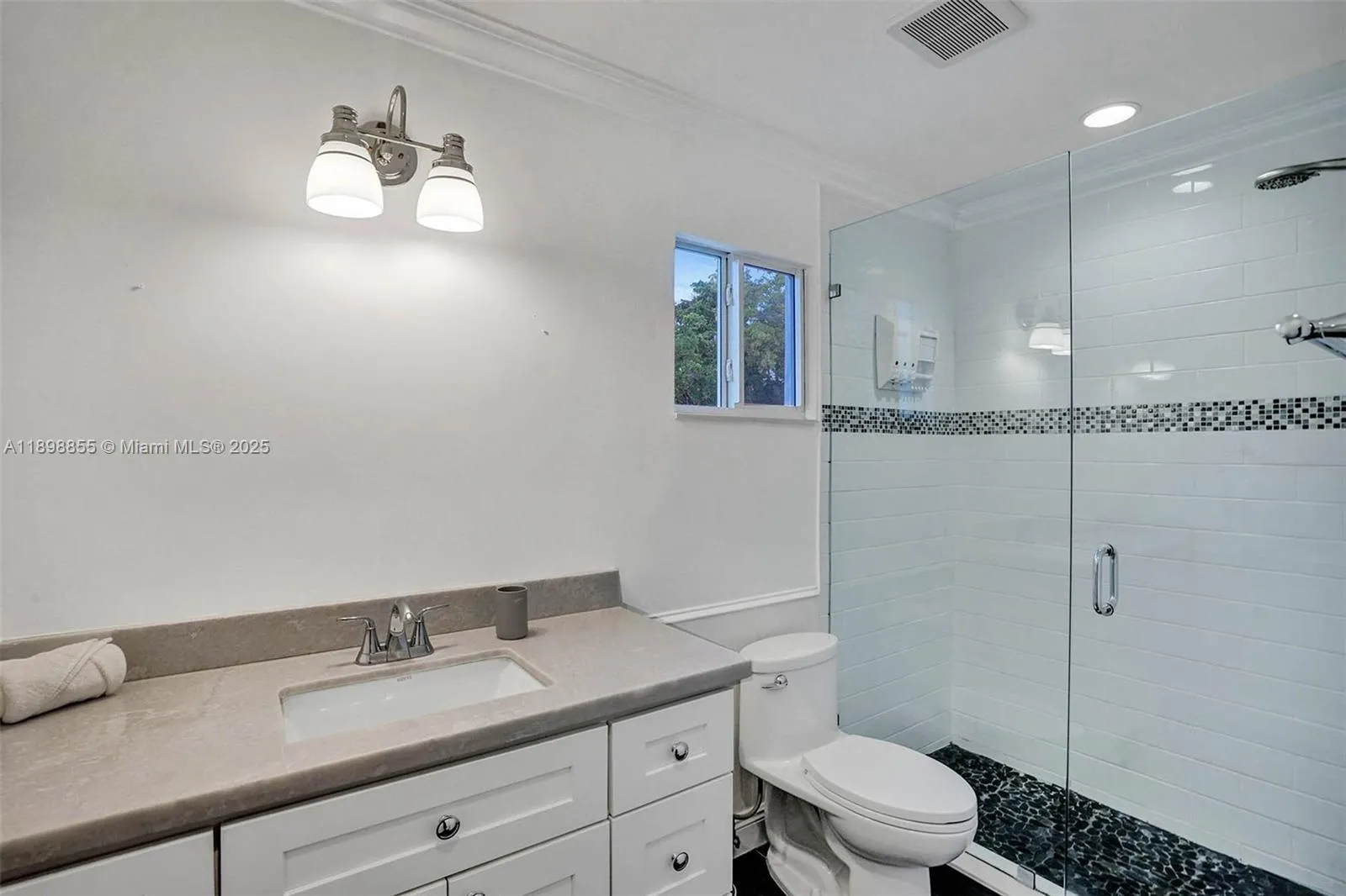 2120 Sw 28th Way, Fort Lauderdale, Florida 33312, Fort Lauderdale, Florida 33312, 5 Bedrooms Bedrooms, ,3 BathroomsBathrooms,Residential Lease,For Rent,2120 Sw 28th Way, Fort Lauderdale, Florida 33312,A11898855