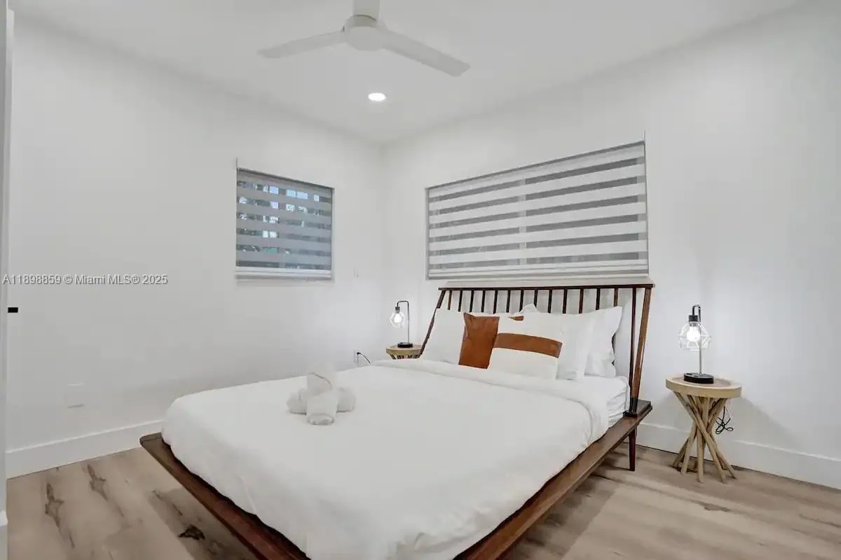 2100 Sw 28th Way, Fort Lauderdale, Florida 33312, Fort Lauderdale, Florida 33312, 5 Bedrooms Bedrooms, ,4 BathroomsBathrooms,Residential Lease,For Rent,2100 Sw 28th Way, Fort Lauderdale, Florida 33312,A11898859