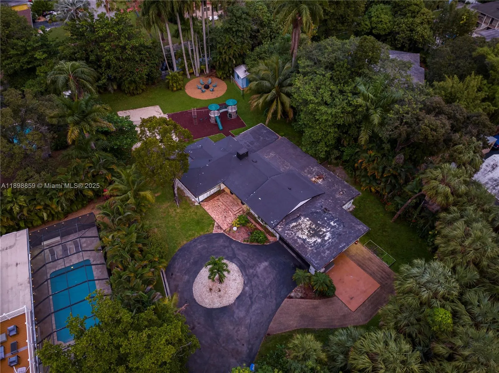 2100 Sw 28th Way, Fort Lauderdale, Florida 33312, Fort Lauderdale, Florida 33312, 5 Bedrooms Bedrooms, ,4 BathroomsBathrooms,Residential Lease,For Rent,2100 Sw 28th Way, Fort Lauderdale, Florida 33312,A11898859