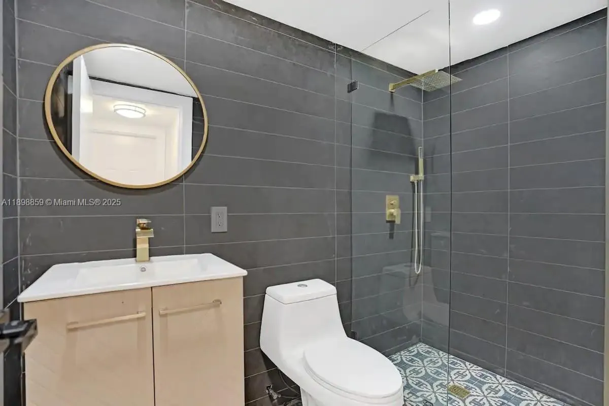 2100 Sw 28th Way, Fort Lauderdale, Florida 33312, Fort Lauderdale, Florida 33312, 5 Bedrooms Bedrooms, ,4 BathroomsBathrooms,Residential Lease,For Rent,2100 Sw 28th Way, Fort Lauderdale, Florida 33312,A11898859