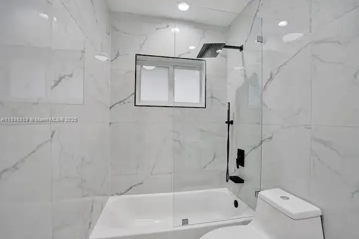 2100 Sw 28th Way, Fort Lauderdale, Florida 33312, Fort Lauderdale, Florida 33312, 5 Bedrooms Bedrooms, ,4 BathroomsBathrooms,Residential Lease,For Rent,2100 Sw 28th Way, Fort Lauderdale, Florida 33312,A11898859