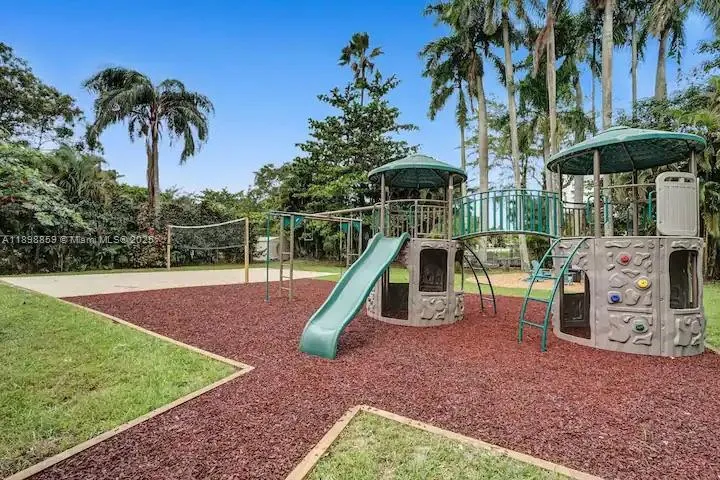 2100 Sw 28th Way, Fort Lauderdale, Florida 33312, Fort Lauderdale, Florida 33312, 5 Bedrooms Bedrooms, ,4 BathroomsBathrooms,Residential Lease,For Rent,2100 Sw 28th Way, Fort Lauderdale, Florida 33312,A11898859