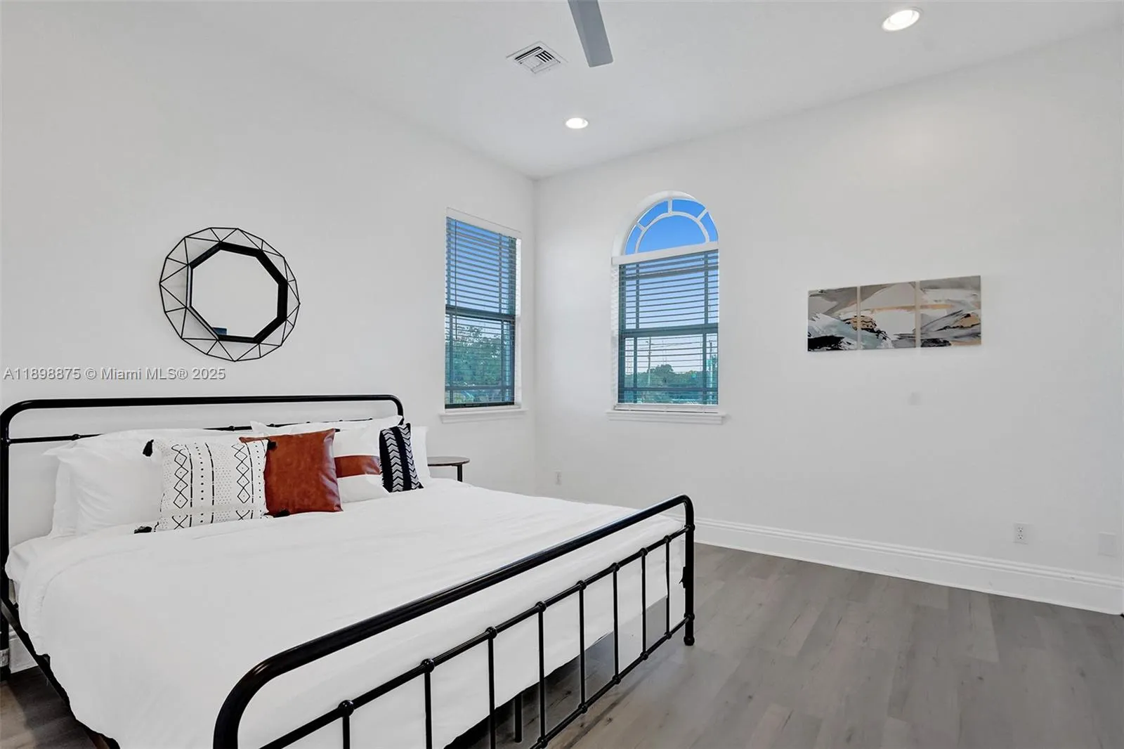 1207 Sw 21st St, Fort Lauderdale, Florida 33315, Fort Lauderdale, Florida 33315, 6 Bedrooms Bedrooms, ,4 BathroomsBathrooms,Residential Lease,For Rent,1207 Sw 21st St, Fort Lauderdale, Florida 33315,A11898875