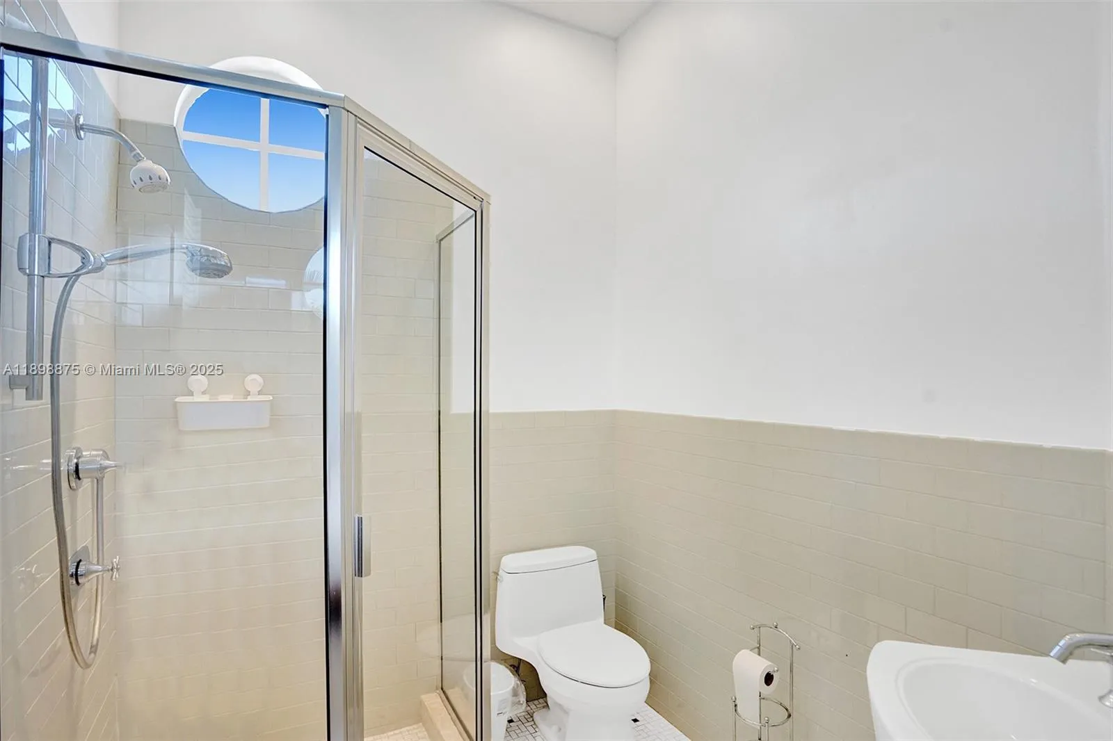 1207 Sw 21st St, Fort Lauderdale, Florida 33315, Fort Lauderdale, Florida 33315, 6 Bedrooms Bedrooms, ,4 BathroomsBathrooms,Residential Lease,For Rent,1207 Sw 21st St, Fort Lauderdale, Florida 33315,A11898875