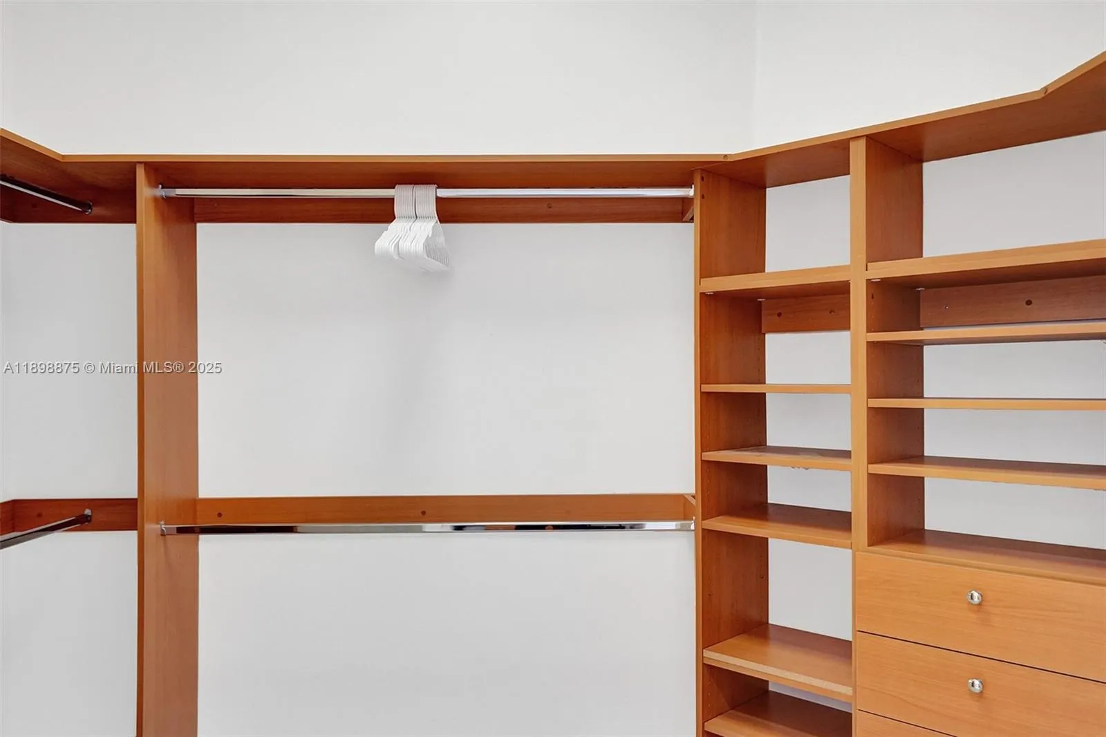 1207 Sw 21st St, Fort Lauderdale, Florida 33315, Fort Lauderdale, Florida 33315, 6 Bedrooms Bedrooms, ,4 BathroomsBathrooms,Residential Lease,For Rent,1207 Sw 21st St, Fort Lauderdale, Florida 33315,A11898875