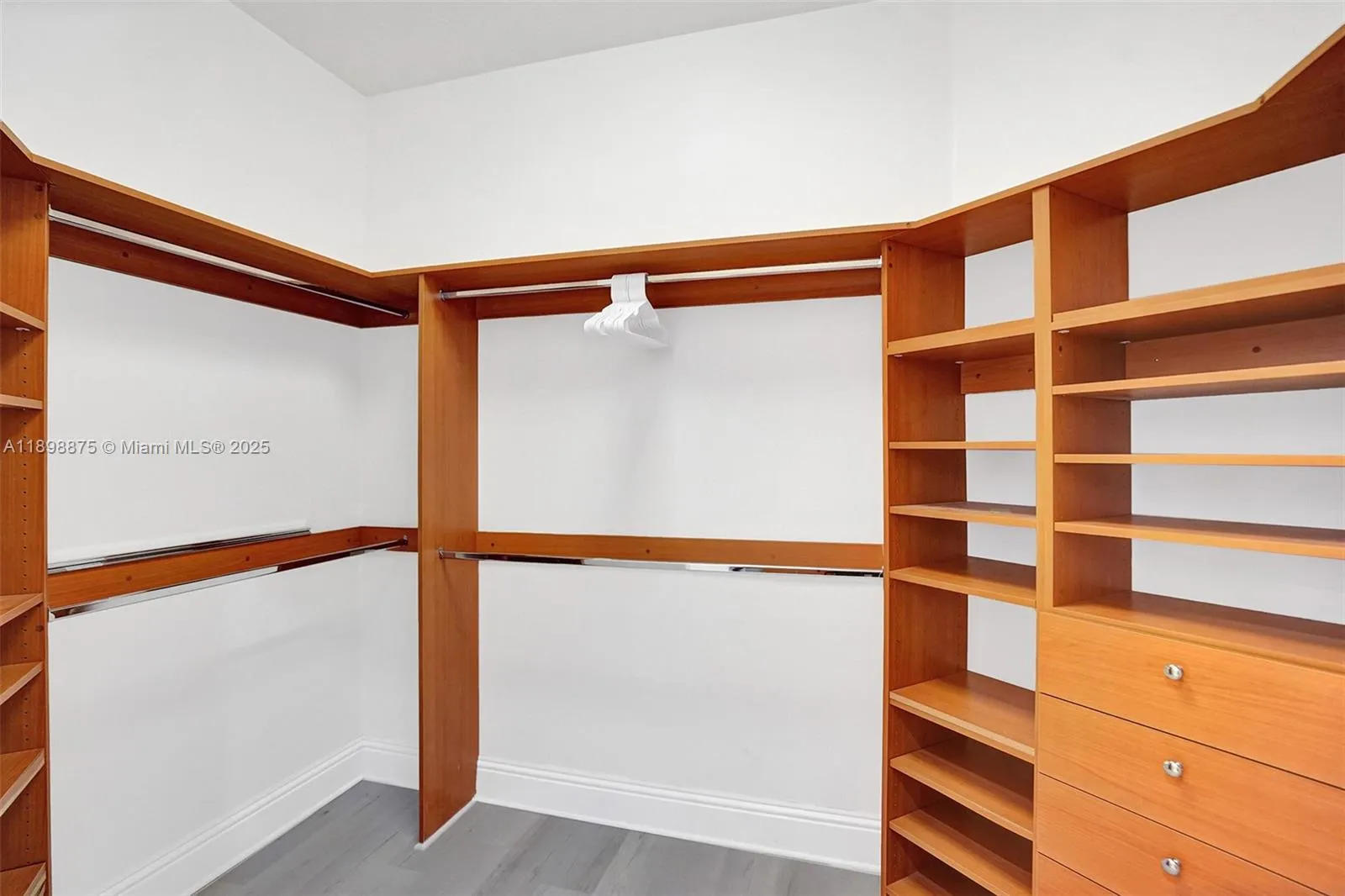 1207 Sw 21st St, Fort Lauderdale, Florida 33315, Fort Lauderdale, Florida 33315, 6 Bedrooms Bedrooms, ,4 BathroomsBathrooms,Residential Lease,For Rent,1207 Sw 21st St, Fort Lauderdale, Florida 33315,A11898875