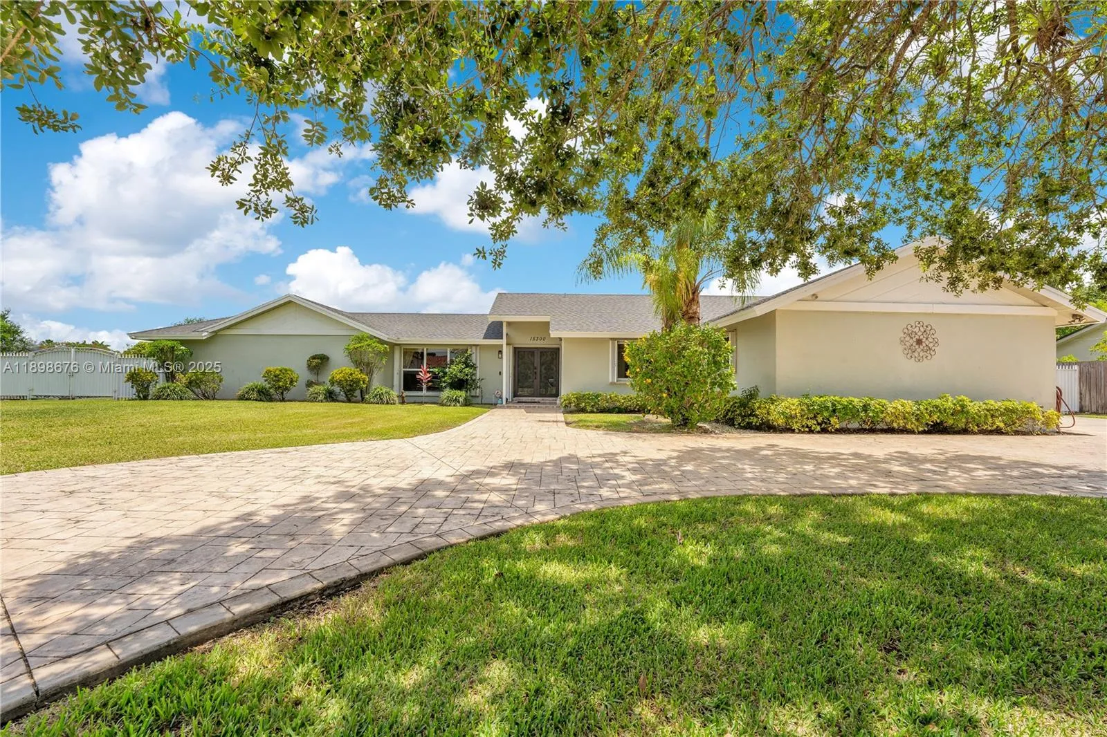 15300 Sw 164th St, Miami, Florida 33187, Miami, Florida 33187, 4 Bedrooms Bedrooms, ,2 BathroomsBathrooms,Residential Lease,For Rent,15300 Sw 164th St, Miami, Florida 33187,A11898676