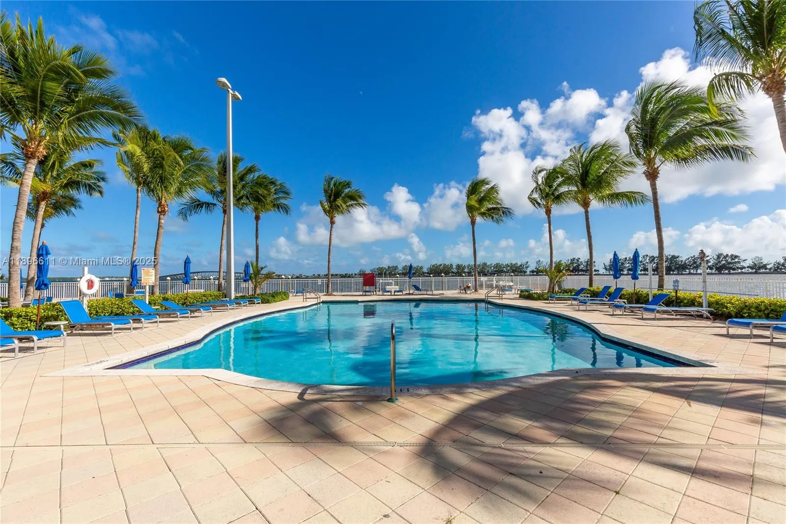 2101 Brickell Ave 2409, Miami, Florida 33129, Miami, Florida 33129, 1 Bedroom Bedrooms, ,1 BathroomBathrooms,Residential,For Sale,2101 Brickell Ave 2409, Miami, Florida 33129,A11896611