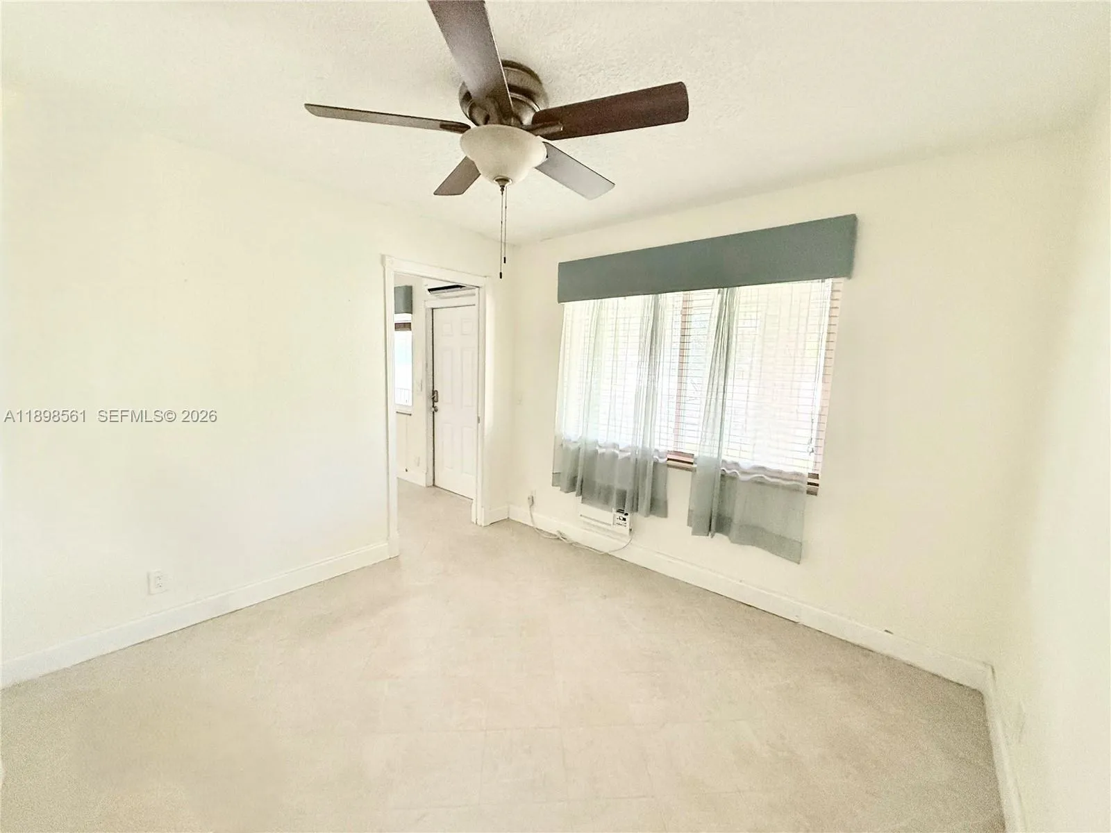 3600 Harrison St 16b, Hollywood, Florida 33021, Hollywood, Florida 33021, 2 Bedrooms Bedrooms, ,1 BathroomBathrooms,Residential,For Sale,3600 Harrison St 16b, Hollywood, Florida 33021,A11898561