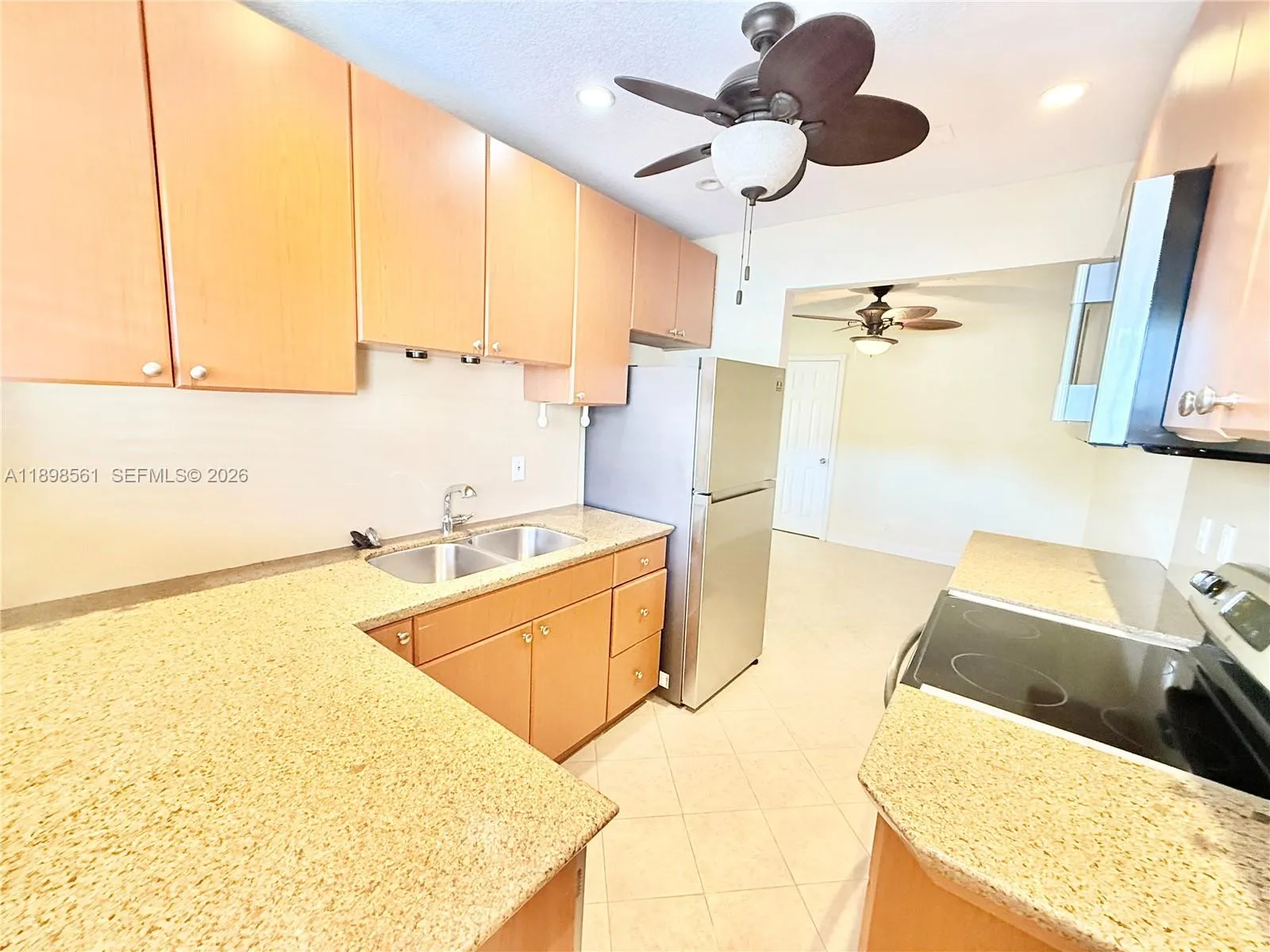 3600 Harrison St 16b, Hollywood, Florida 33021, Hollywood, Florida 33021, 2 Bedrooms Bedrooms, ,1 BathroomBathrooms,Residential,For Sale,3600 Harrison St 16b, Hollywood, Florida 33021,A11898561