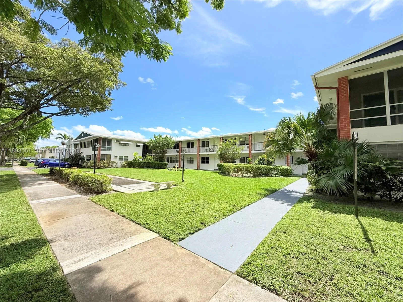 3600 Harrison St 16b, Hollywood, Florida 33021, Hollywood, Florida 33021, 2 Bedrooms Bedrooms, ,1 BathroomBathrooms,Residential,For Sale,3600 Harrison St 16b, Hollywood, Florida 33021,A11898561