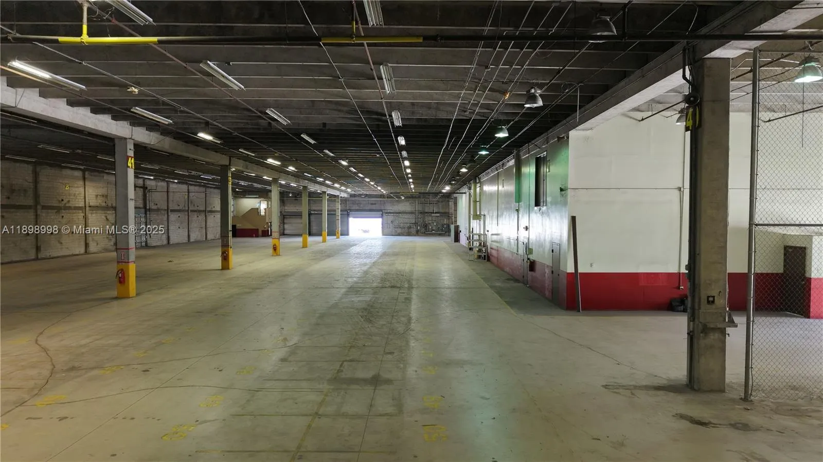 50k interior warehouse