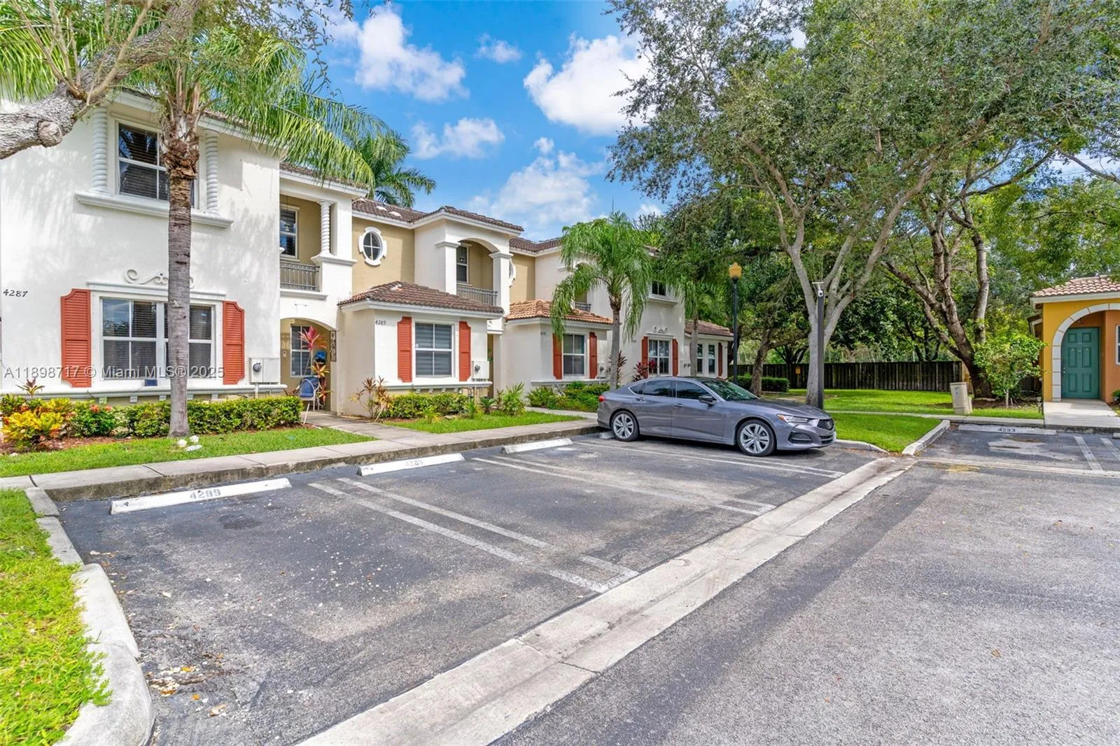 4289 Ne 10th Ct, Homestead, Florida 33033, Homestead, Florida 33033, 3 Bedrooms Bedrooms, ,3 BathroomsBathrooms,Residential,For Sale,4289 Ne 10th Ct, Homestead, Florida 33033,A11898717