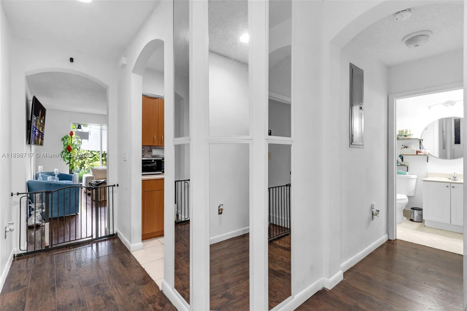 4289 Ne 10th Ct, Homestead, Florida 33033, Homestead, Florida 33033, 3 Bedrooms Bedrooms, ,3 BathroomsBathrooms,Residential,For Sale,4289 Ne 10th Ct, Homestead, Florida 33033,A11898717