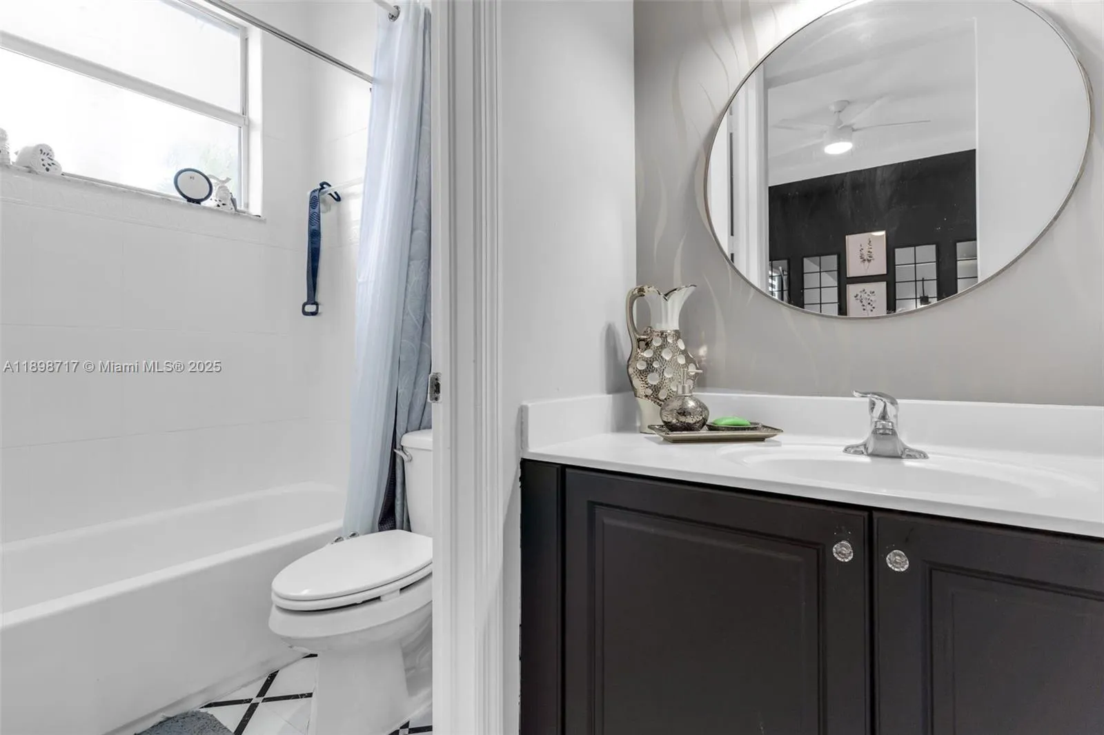 4289 Ne 10th Ct, Homestead, Florida 33033, Homestead, Florida 33033, 3 Bedrooms Bedrooms, ,3 BathroomsBathrooms,Residential,For Sale,4289 Ne 10th Ct, Homestead, Florida 33033,A11898717