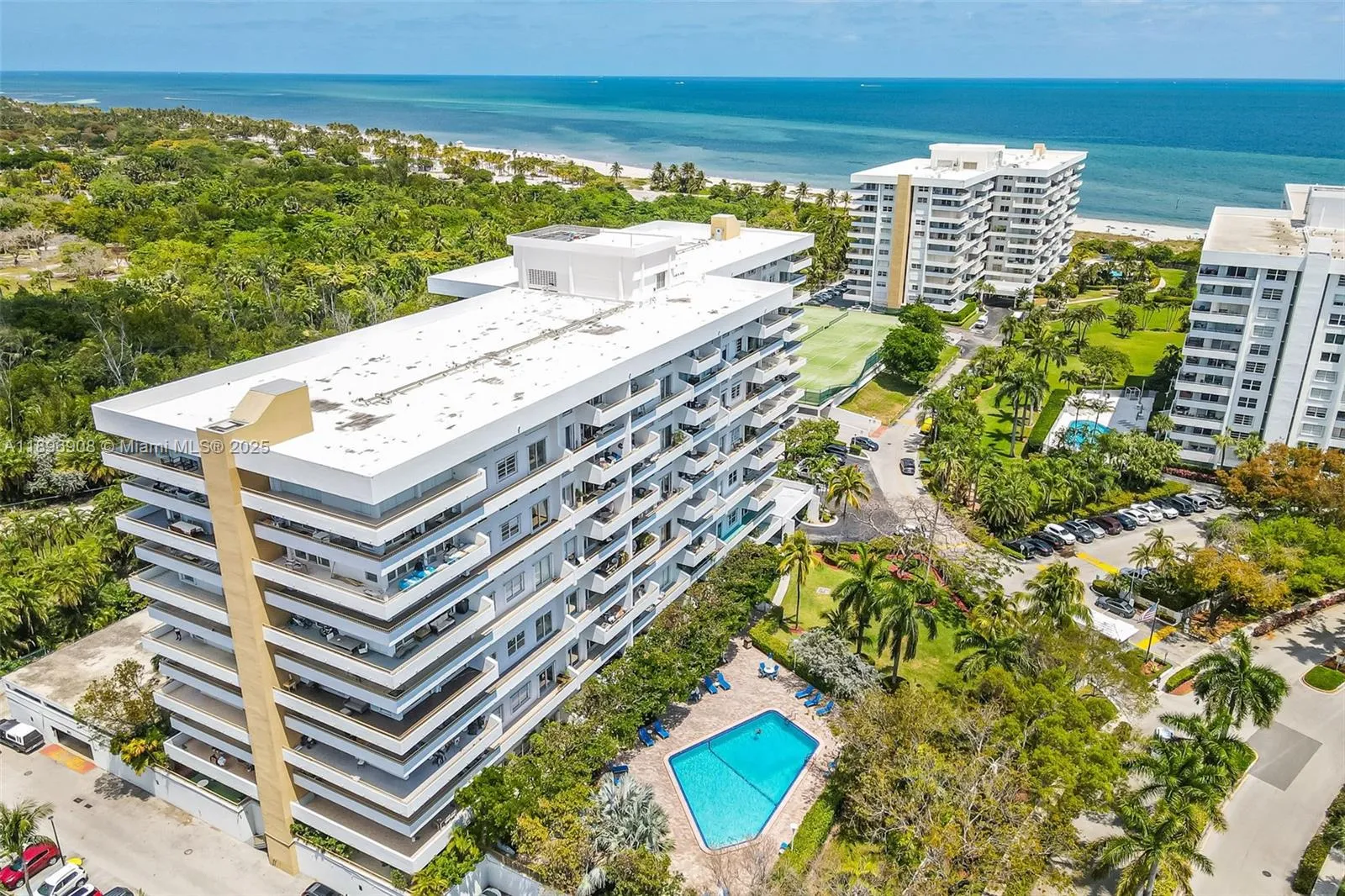 155 Ocean Lane Dr 302, Key Biscayne, Florida 33149, Key Biscayne, Florida 33149, 1 Bedroom Bedrooms, ,1 BathroomBathrooms,Residential,For Sale,155 Ocean Lane Dr 302, Key Biscayne, Florida 33149,A11896908