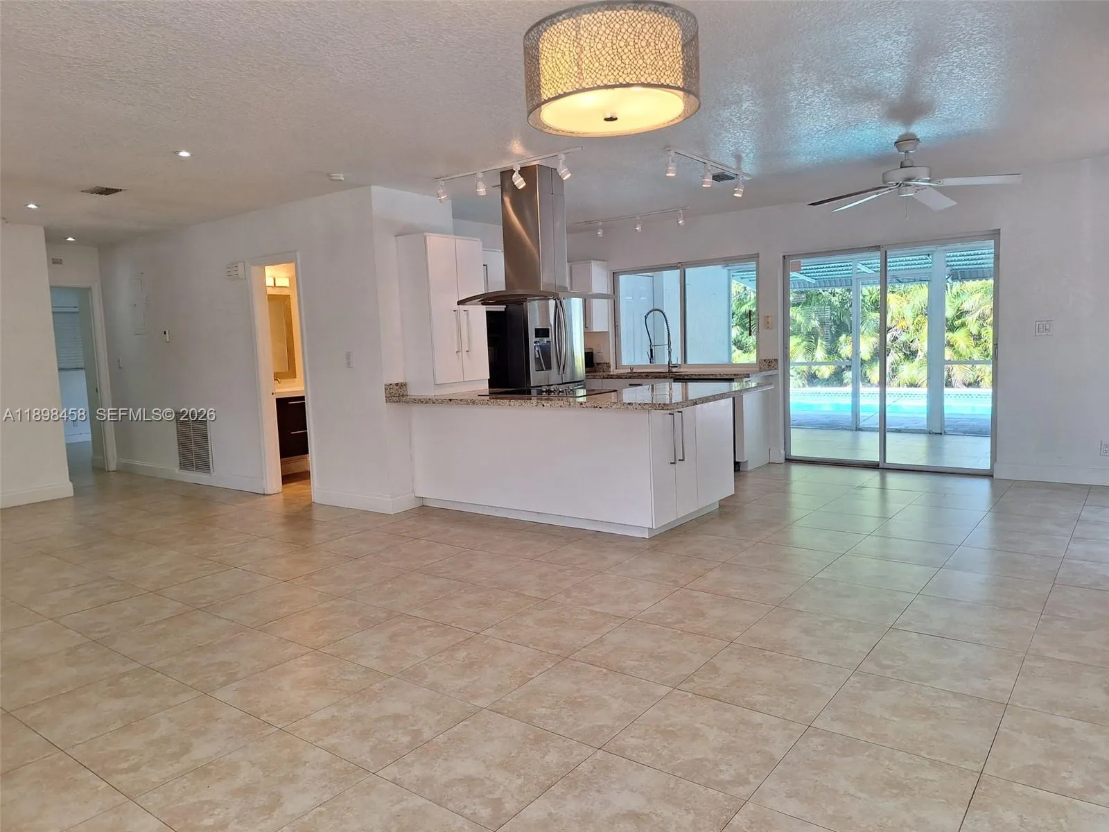 1575 Ne 38th St, Oakland Park, Florida 33334, Oakland Park, Florida 33334, 4 Bedrooms Bedrooms, ,3 BathroomsBathrooms,Residential Lease,For Rent,1575 Ne 38th St, Oakland Park, Florida 33334,A11898458