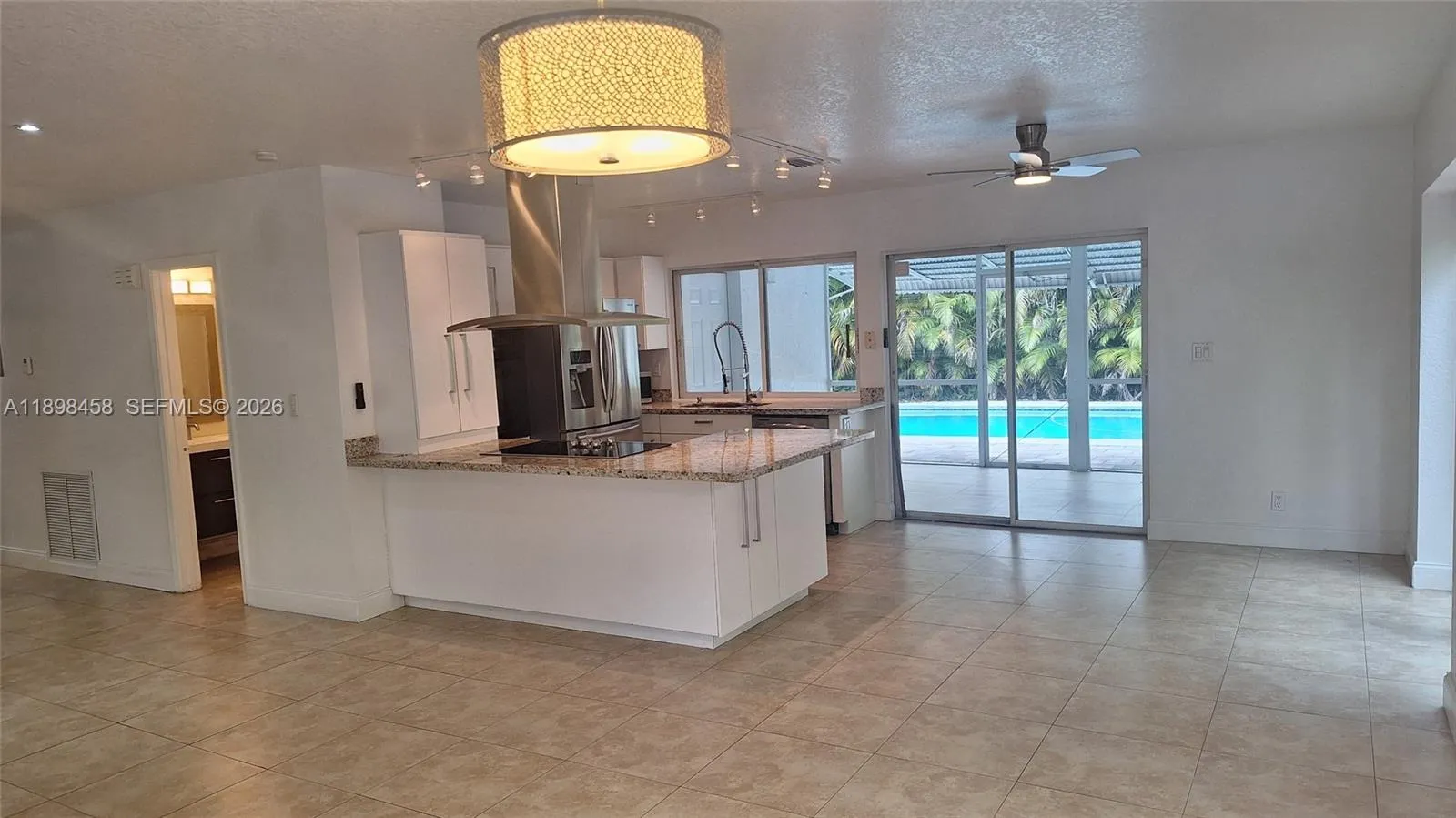 1575 Ne 38th St, Oakland Park, Florida 33334, Oakland Park, Florida 33334, 4 Bedrooms Bedrooms, ,3 BathroomsBathrooms,Residential Lease,For Rent,1575 Ne 38th St, Oakland Park, Florida 33334,A11898458