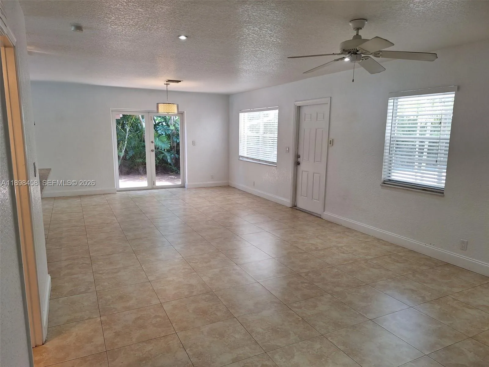 1575 Ne 38th St, Oakland Park, Florida 33334, Oakland Park, Florida 33334, 4 Bedrooms Bedrooms, ,3 BathroomsBathrooms,Residential Lease,For Rent,1575 Ne 38th St, Oakland Park, Florida 33334,A11898458